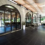 Giardino 3* Арона