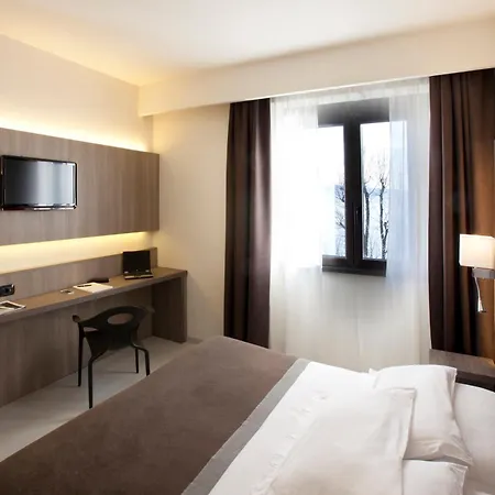 Giardino Hotell Arona